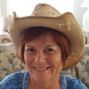 Meet your Posher, Carol